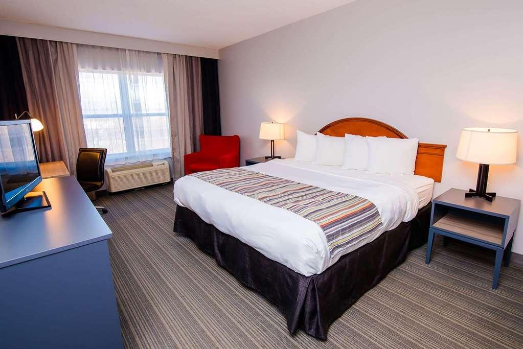 Country & By Radisson, Hotel